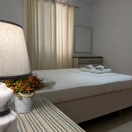 شقة Melina
