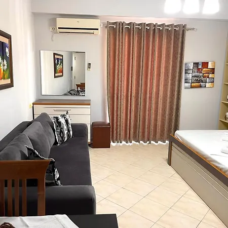 Apartment Melina Sarandë